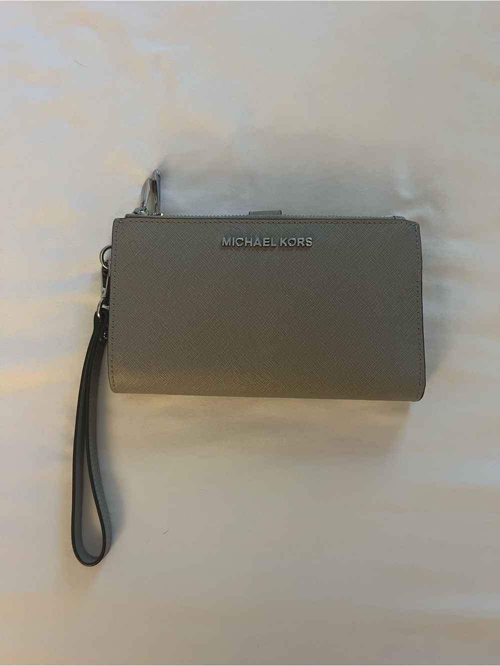 Michael Kors Jet Set Travel double-zip Saffiano leather phone wristlet wallet